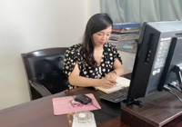 《聚微塵星火，匯時代光明》 李  梅